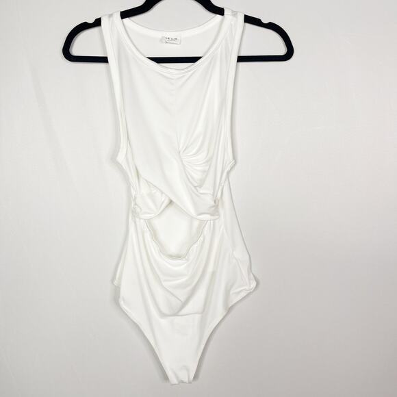 Le Lis Collection Womens Small White Twist Cut Out Bodysuit Tank Snap Closure - Picture 1 of 10